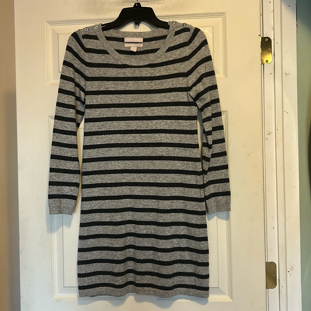 Banana Republic Sweater Dress Size Small Gray Black Stripes